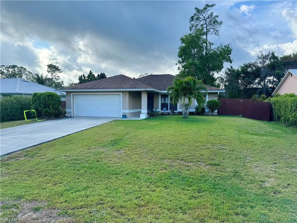 276 Madison DR NAPLES, FL 34110