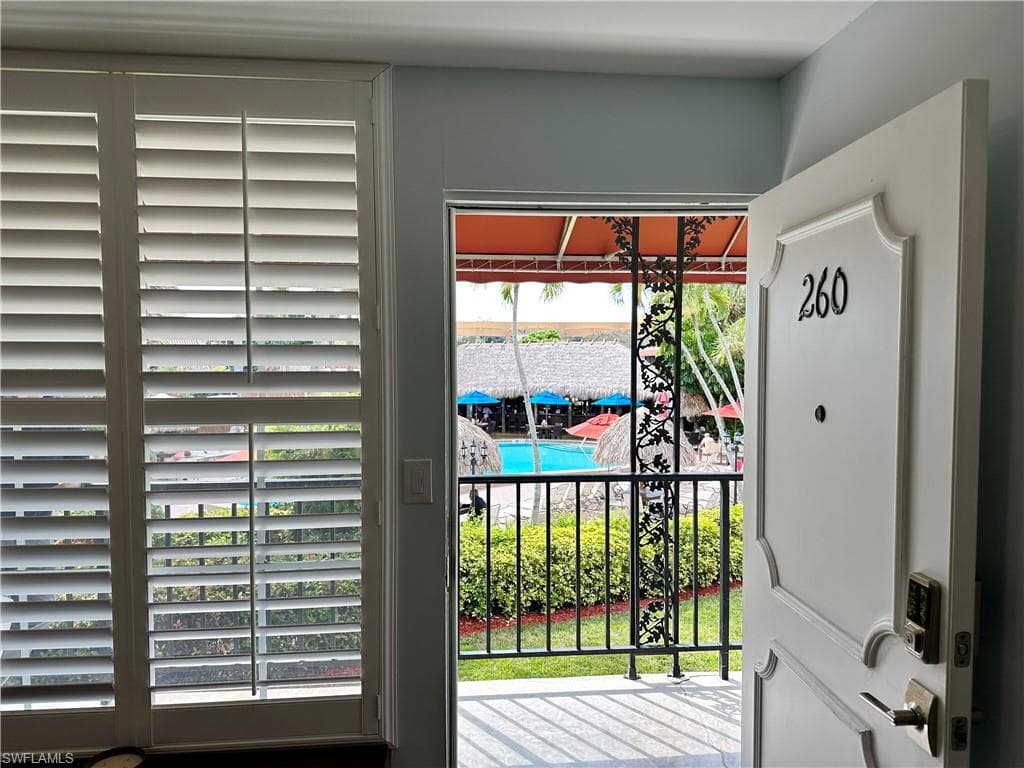 2555 Tamiami TRL N 260 NAPLES, FL 34103
