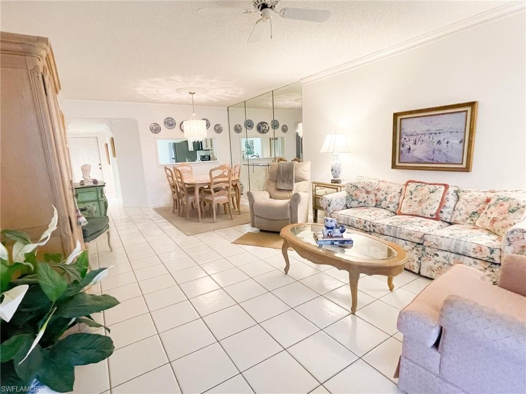 7772 Emerald CIR Q-104 NAPLES, FL 34109