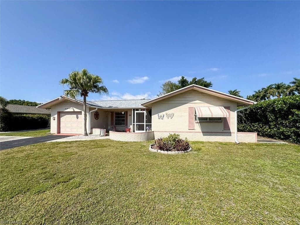 11940 McGregor BLVD FORT MYERS, FL 33919