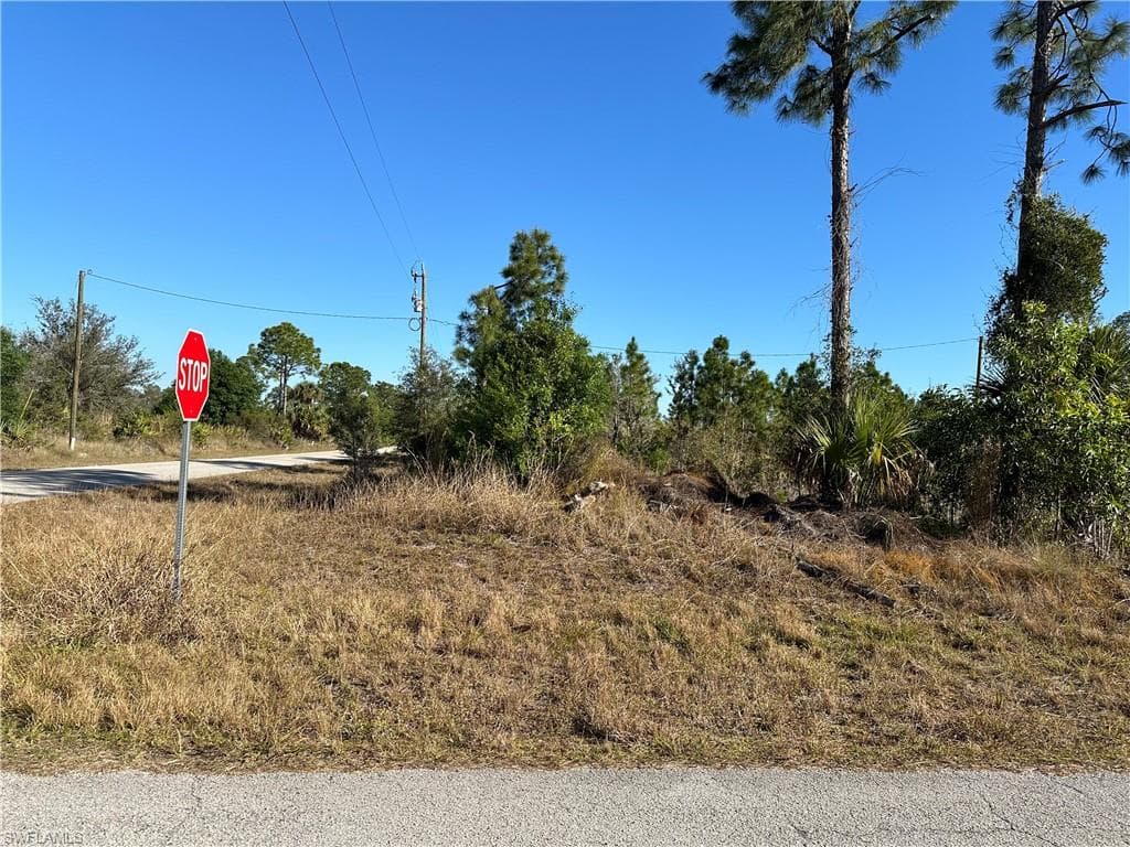 3001 E 11th ST LEHIGH ACRES, FL 33972