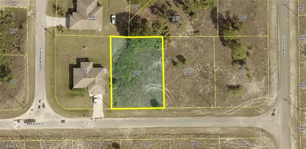 855 Brazos ST E LEHIGH ACRES, FL 33974
