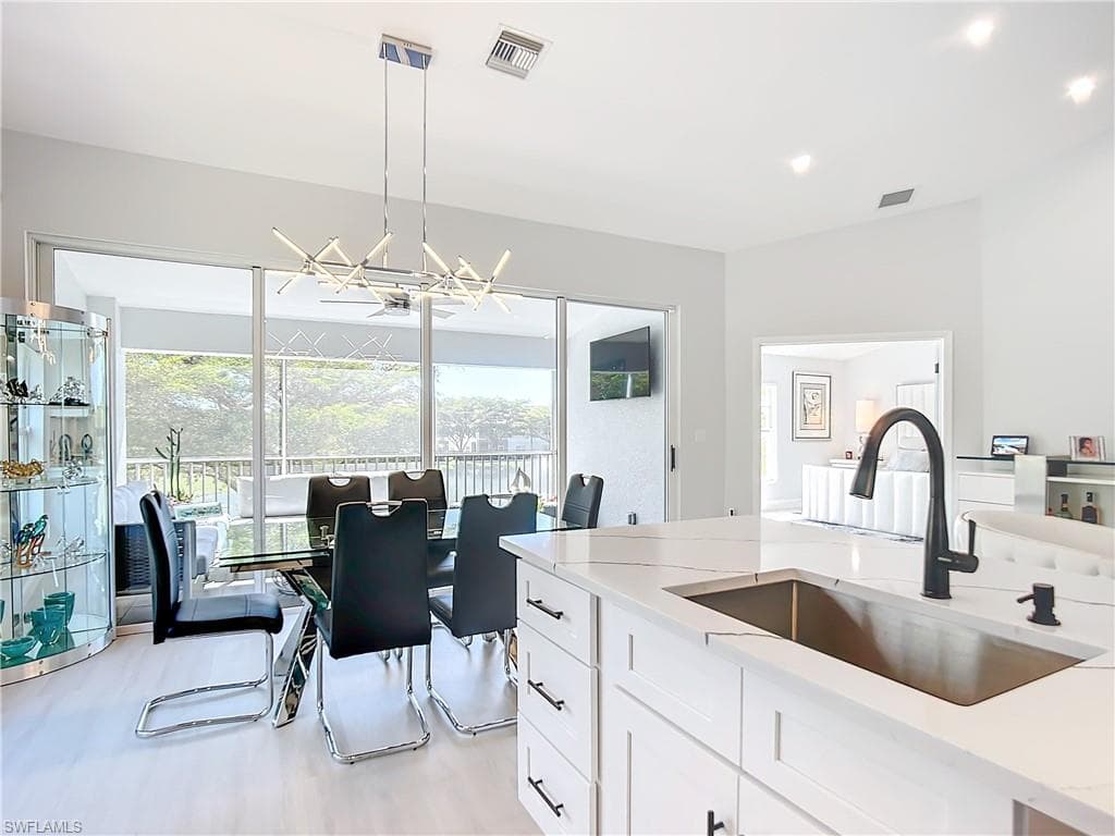 5610 Sherborn DR 201 NAPLES, FL 34110