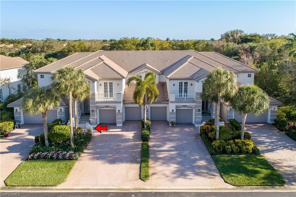 10301 Autumn Breeze DR 201 ESTERO, FL 34135