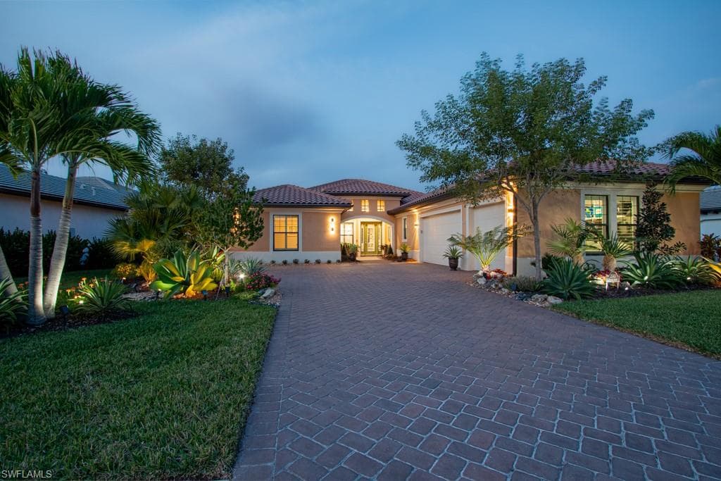2143 Antigua LN NAPLES, FL 34120