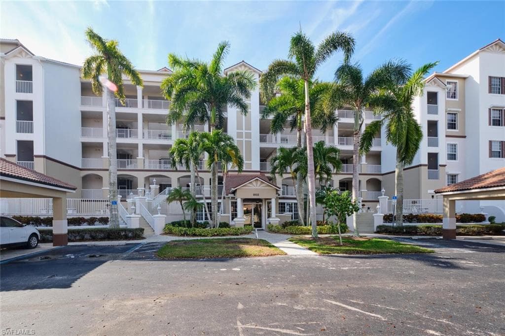 9111 Southmont CV 104 FORT MYERS, FL 33908