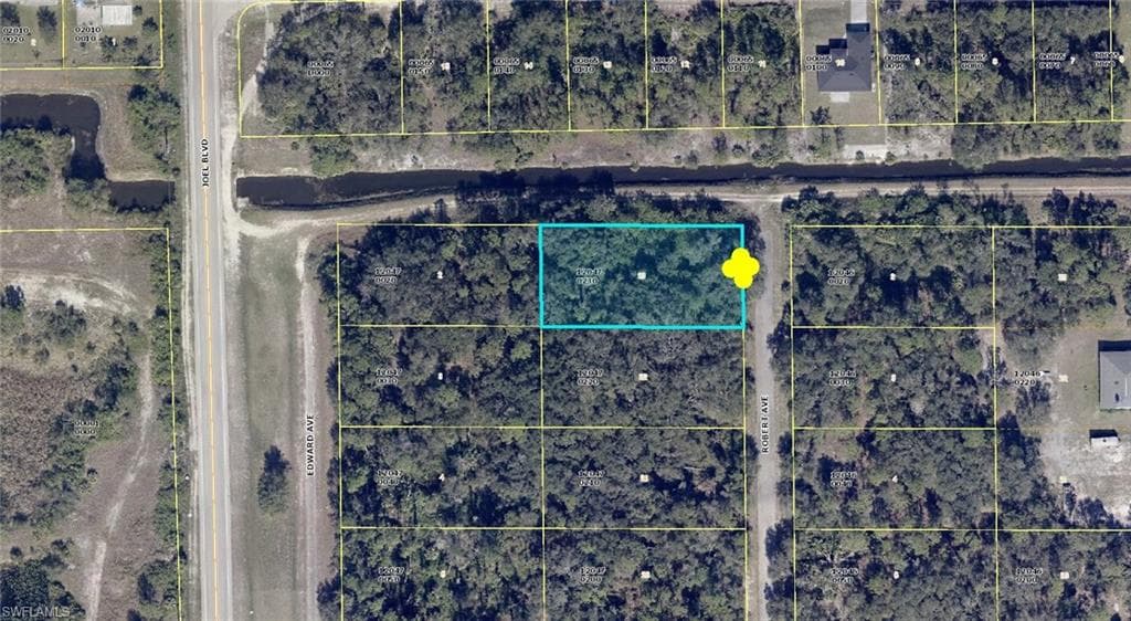 1921 Robert AVE LEHIGH ACRES, FL 33972
