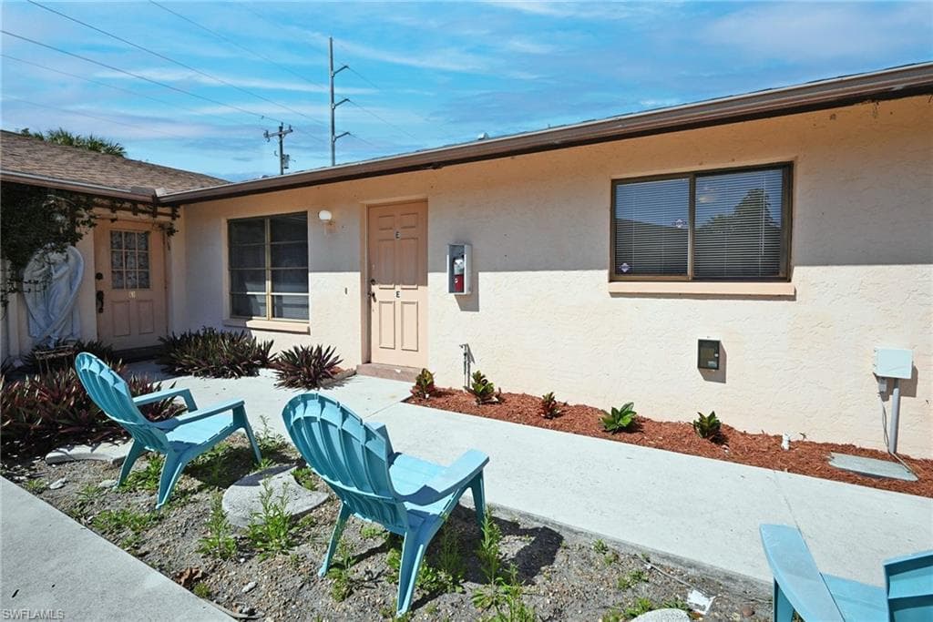 2718 SE 16th PL E CAPE CORAL, FL 33904