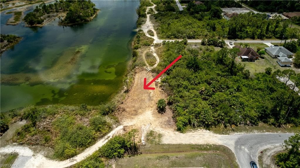 2501 16th ST W LEHIGH ACRES, FL 33971