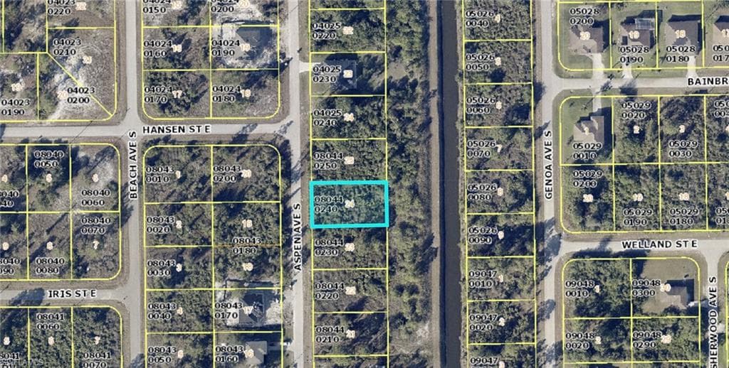 541 Aspen AVE S LEHIGH ACRES, FL 33974