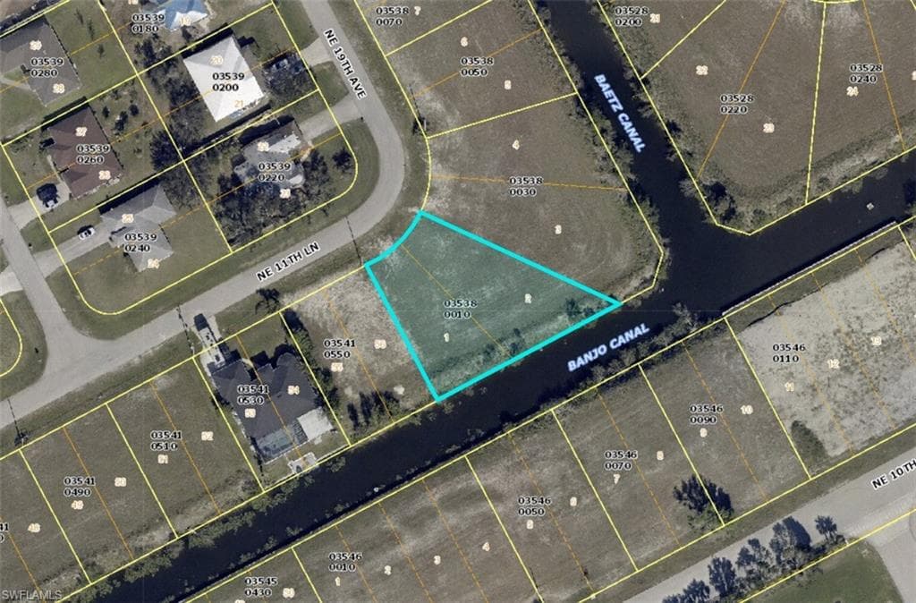 1830 NE 11th LN CAPE CORAL, FL 33909