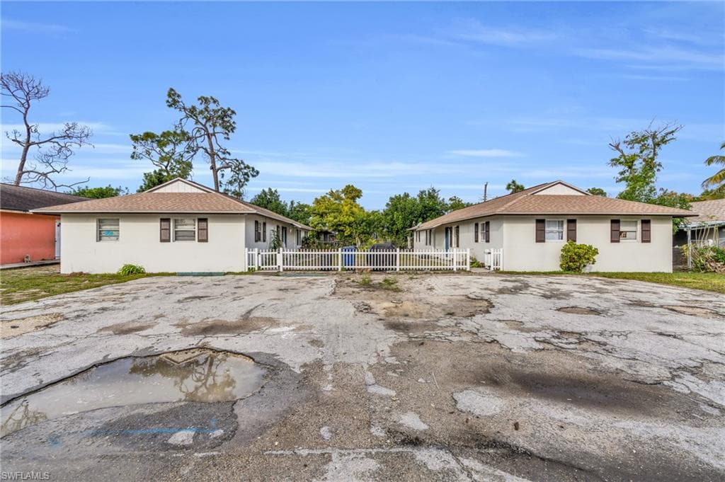5610-5614 7th AVE FORT MYERS, FL 33907