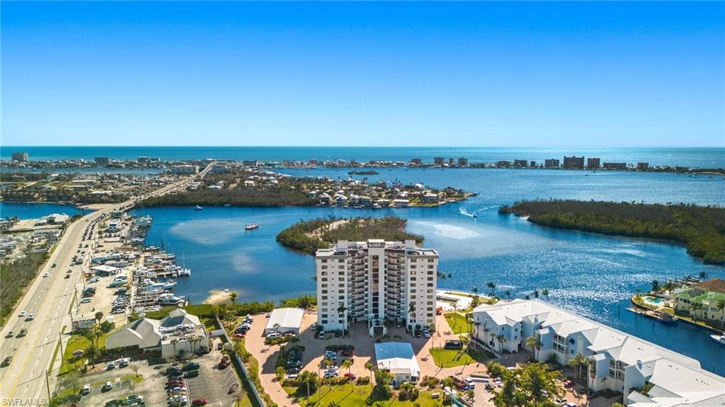 18120 San Carlos BLVD 303 FORT MYERS BEACH, FL 33931