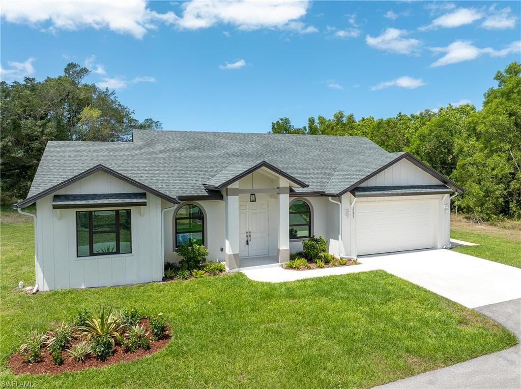 10827 Greenway RD NAPLES, FL 34114