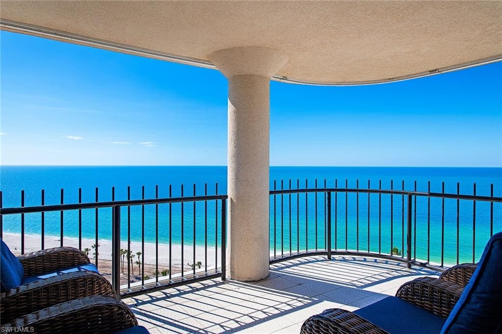 4251 Gulf Shore BLVD N 18D NAPLES, FL 34103