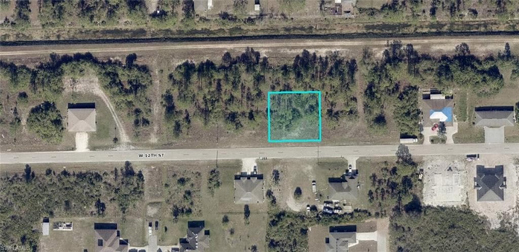104-106 W 12th ST LEHIGH ACRES, FL 33972