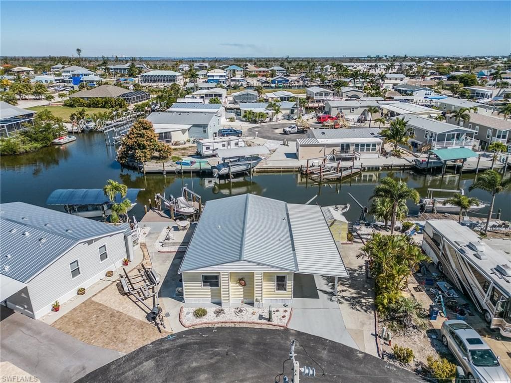 3106 BOUNTY LN ST. JAMES CITY, FL 33956