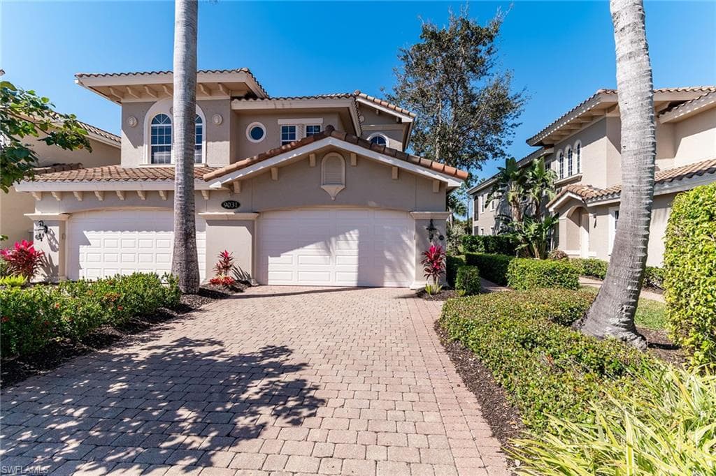 9031 Cherry Oaks TRL 202 NAPLES, FL 34114