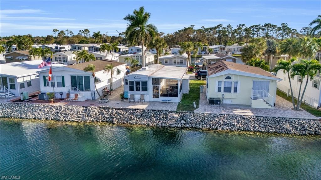 380 Leopard LN 380 NAPLES, FL 34114