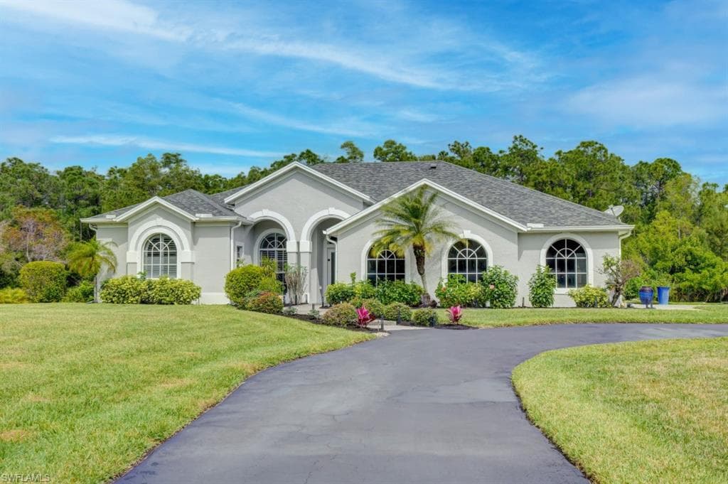 5655 Cedar Tree LN NAPLES, FL 34116