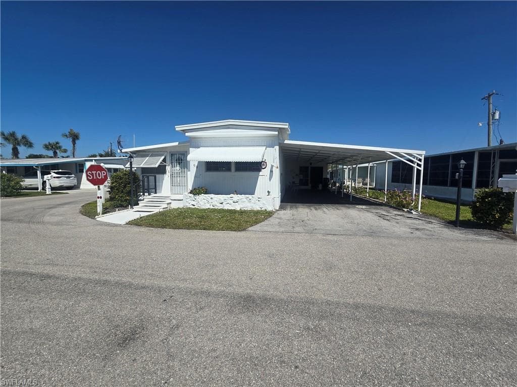 99 Moorhead MNR 99 NAPLES, FL 34112