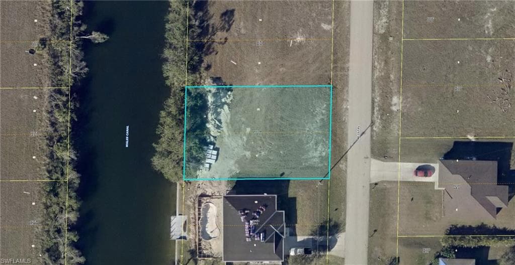 2532 NE 1st PL CAPE CORAL, FL 33909