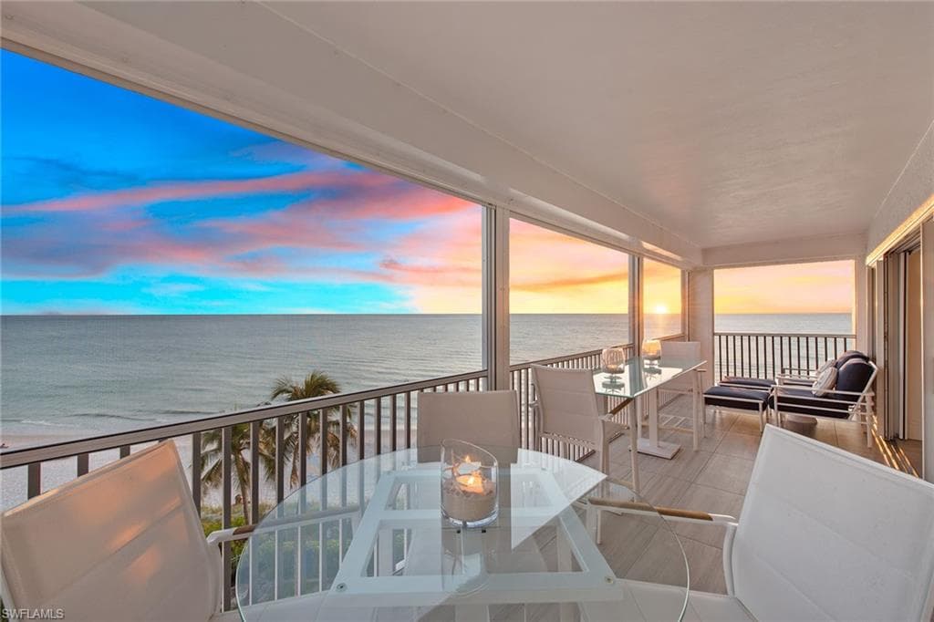 3401 Gulf Shore BLVD N 502 NAPLES, FL 34103