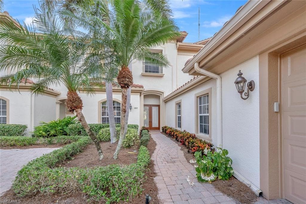 17005 Porta Vecchio WAY 102 NAPLES, FL 34110
