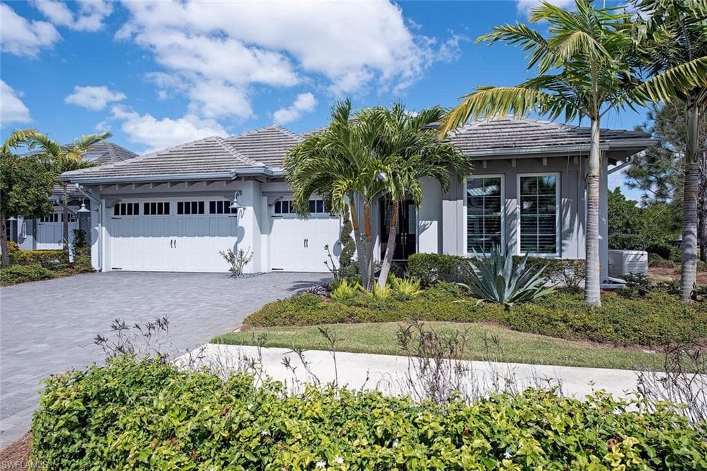 5759 CLARENDON DR NAPLES, FL 34113
