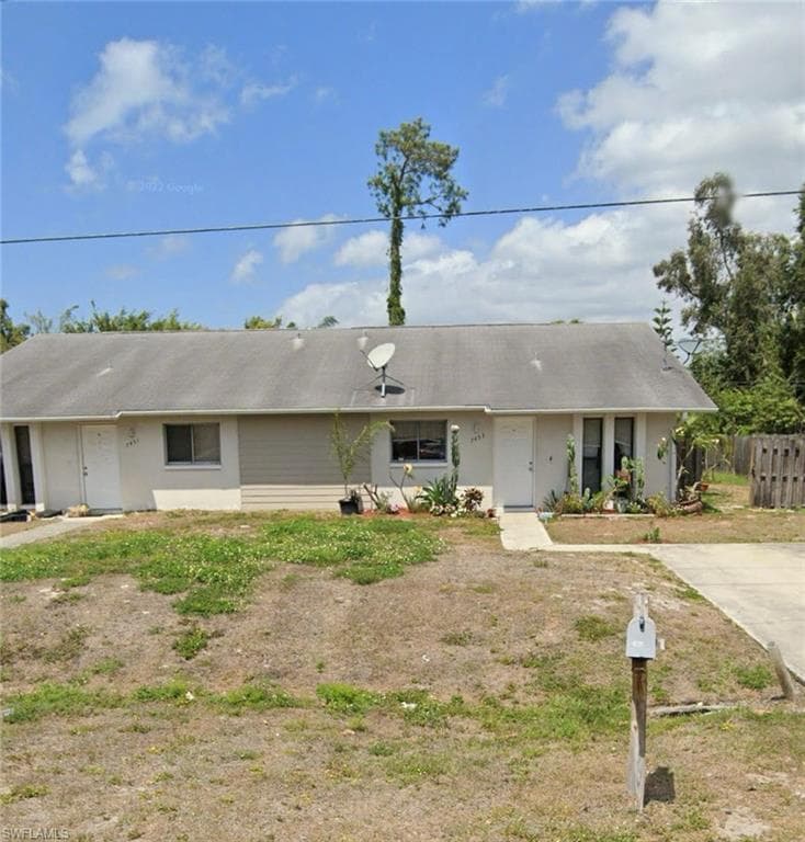 7451-7453 Garry RD FORT MYERS, FL 33967