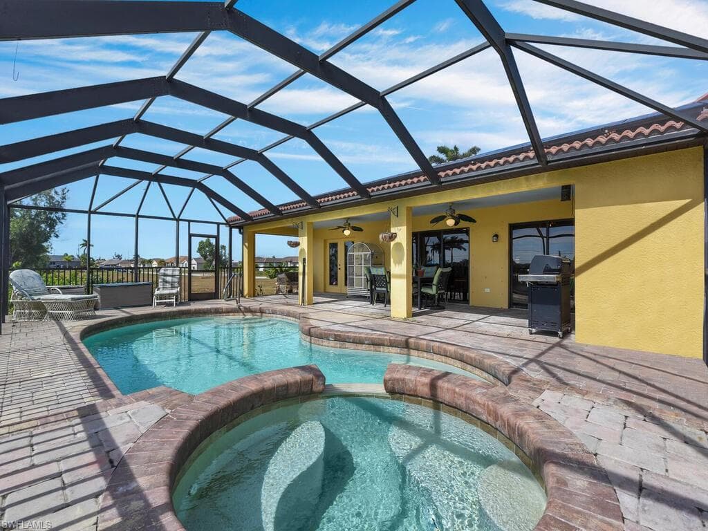 2220 NW 15th ST CAPE CORAL, FL 33993