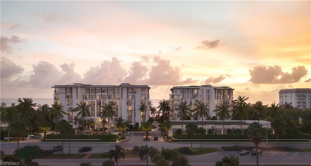 1601 Gulf Shore BLVD N 201 NAPLES, FL 34102
