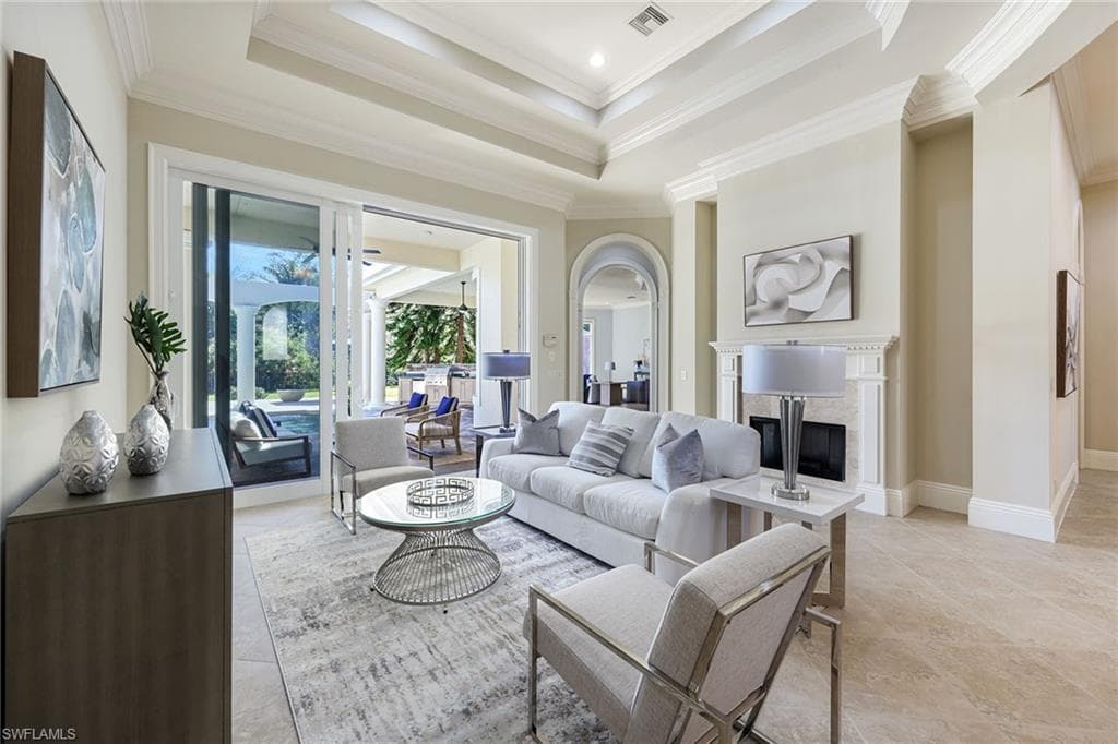 22021 Red Laurel LN ESTERO, FL 33928