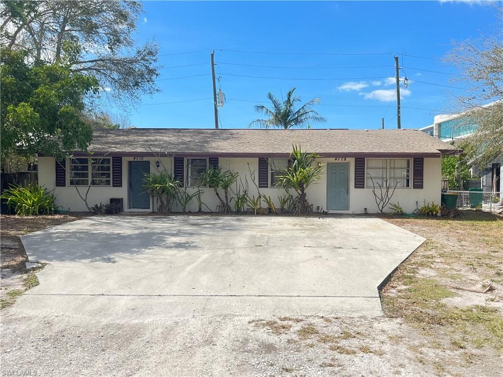 4775 Alhambra CIR NAPLES, FL 34103