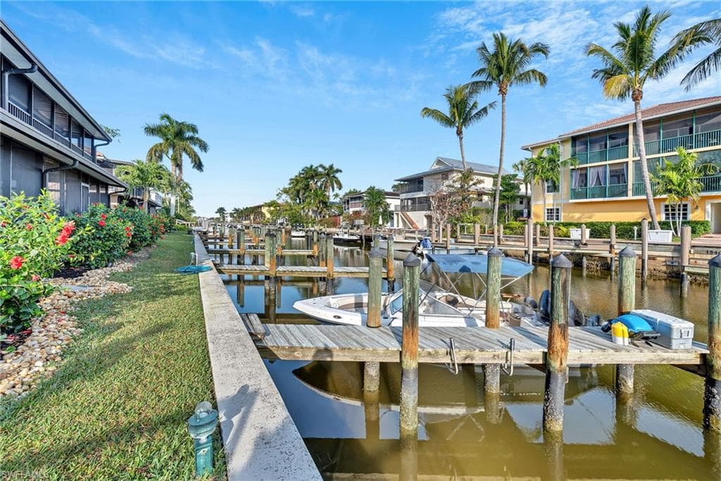 1539 Chesapeake AVE A-6 NAPLES, FL 34102