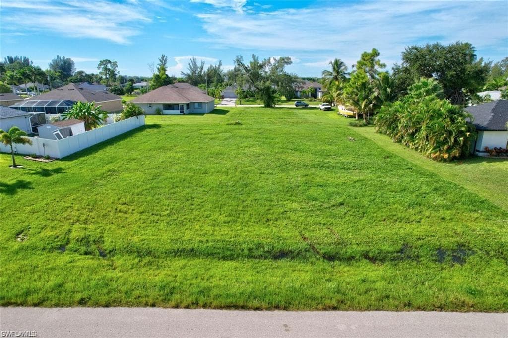 1820 SW 10th TER CAPE CORAL, FL 33991