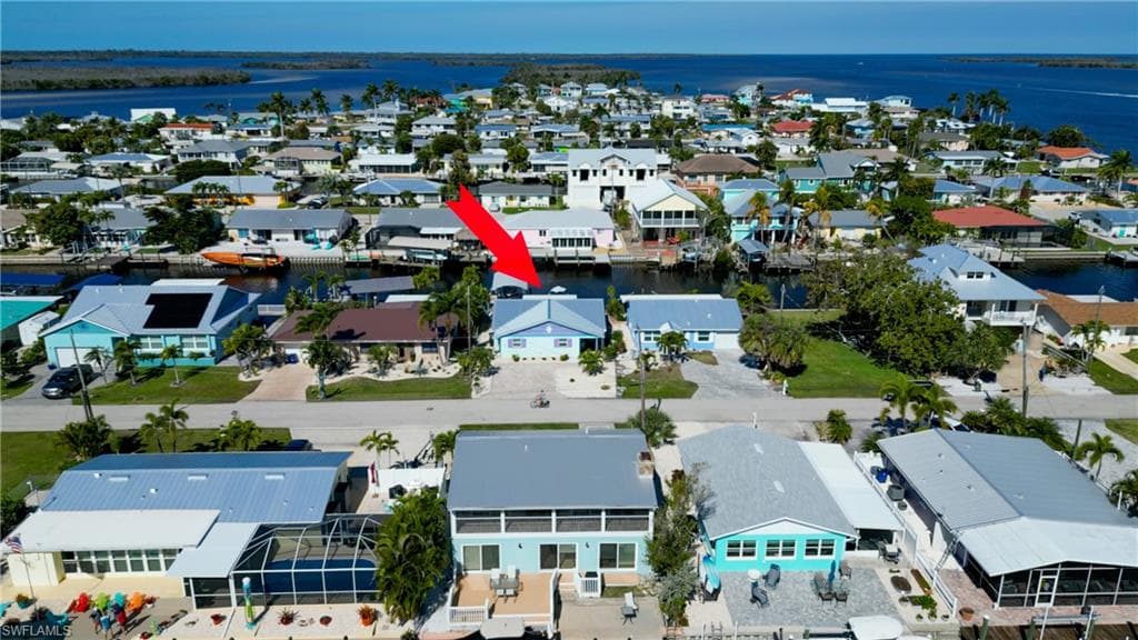 2698 Geary ST MATLACHA, FL 33993