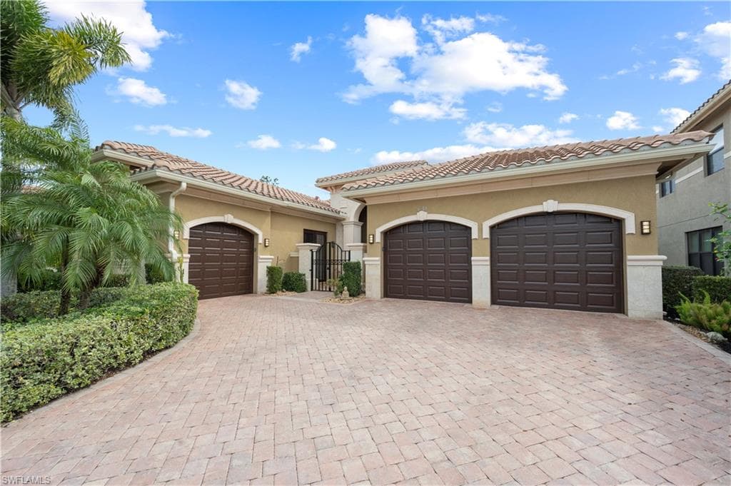 3288 Atlantic CIR NAPLES, FL 34119