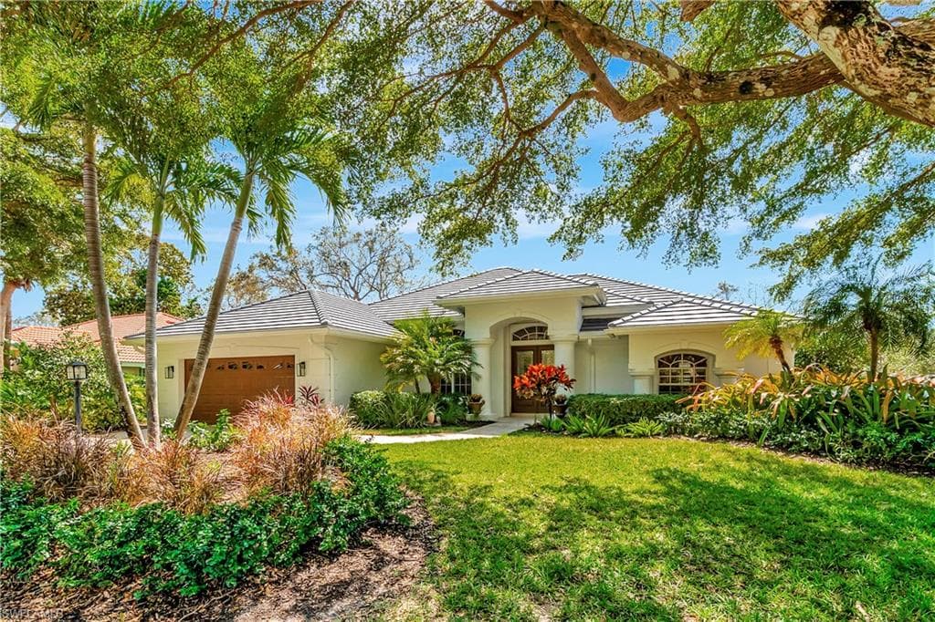 2101 Mission DR NAPLES, FL 34109