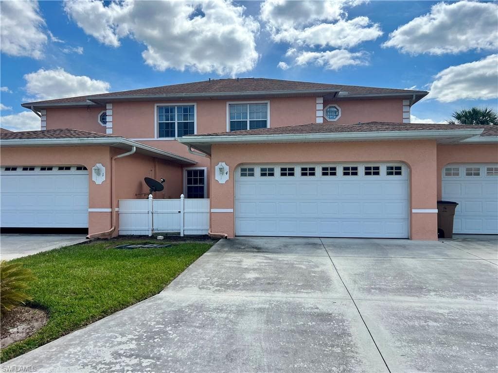 19914 Lake Vista CIR N 14A LEHIGH ACRES, FL 33936