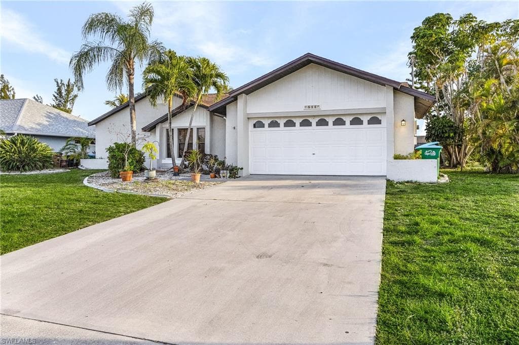 514 22nd ST CAPE CORAL, FL 33990