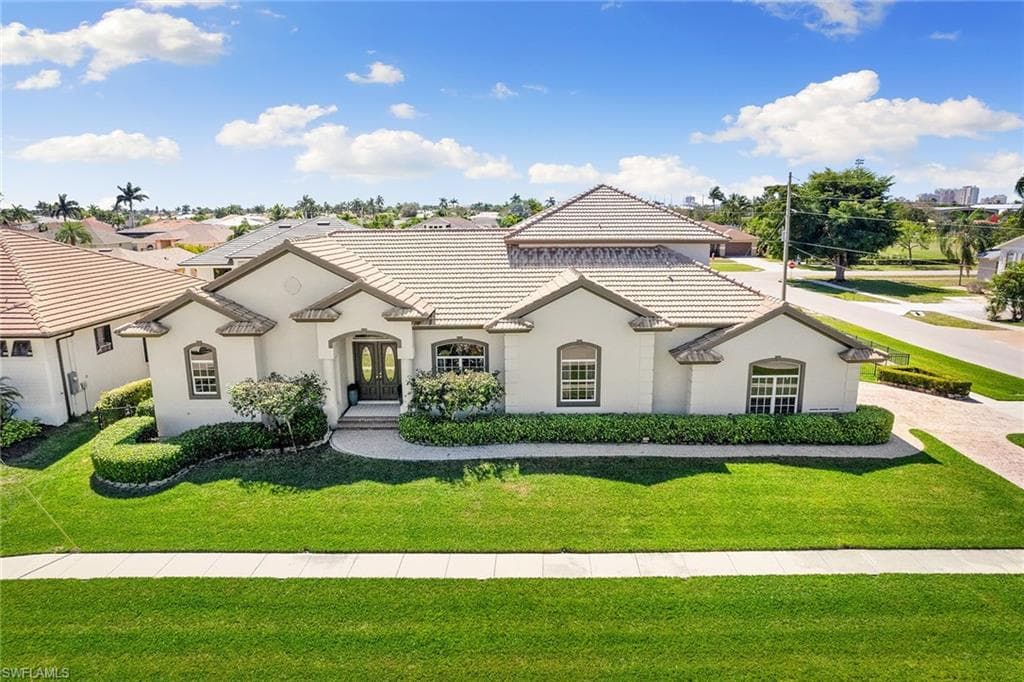 1401 Belvedere AVE MARCO ISLAND, FL 34145
