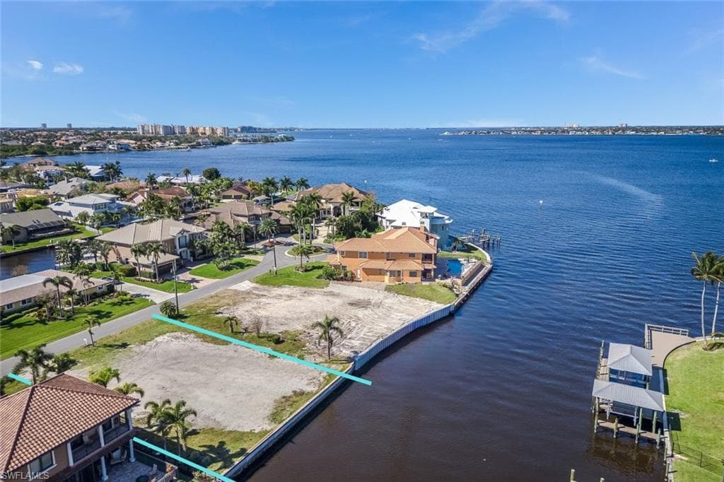 807 Cypress Lake CIR FORT MYERS, FL 33919