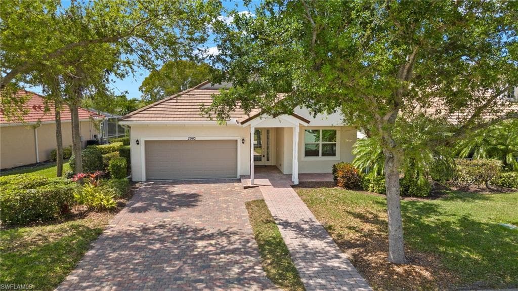 2960 Apple Blossom DR ALVA, FL 33920