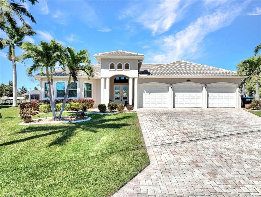 2319 SW 45th TER CAPE CORAL, FL 33914