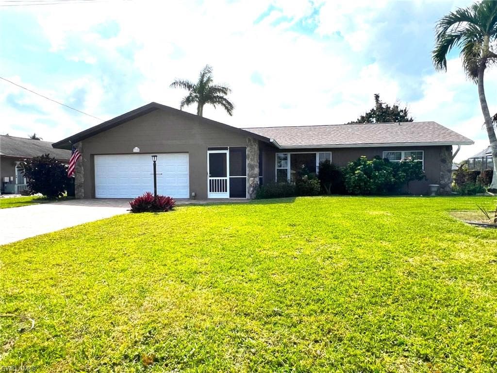 110 SE 42nd ST CAPE CORAL, FL 33904
