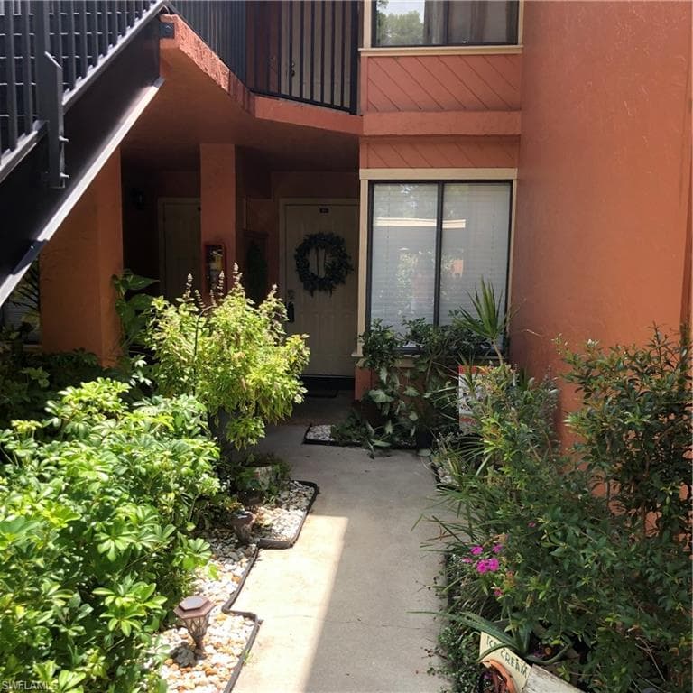 110 Cypress WAY E F4 NAPLES, FL 34110