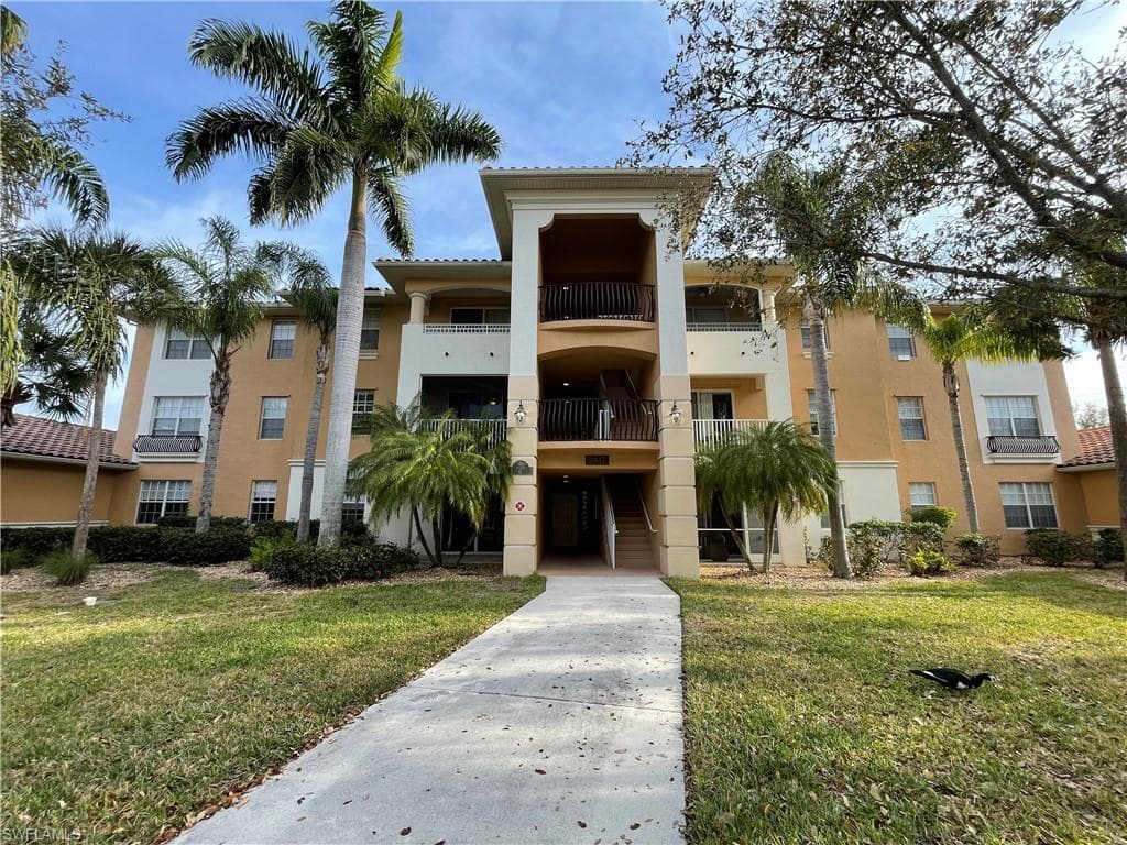 3947 Del Sol LN 101 CAPE CORAL, FL 33909