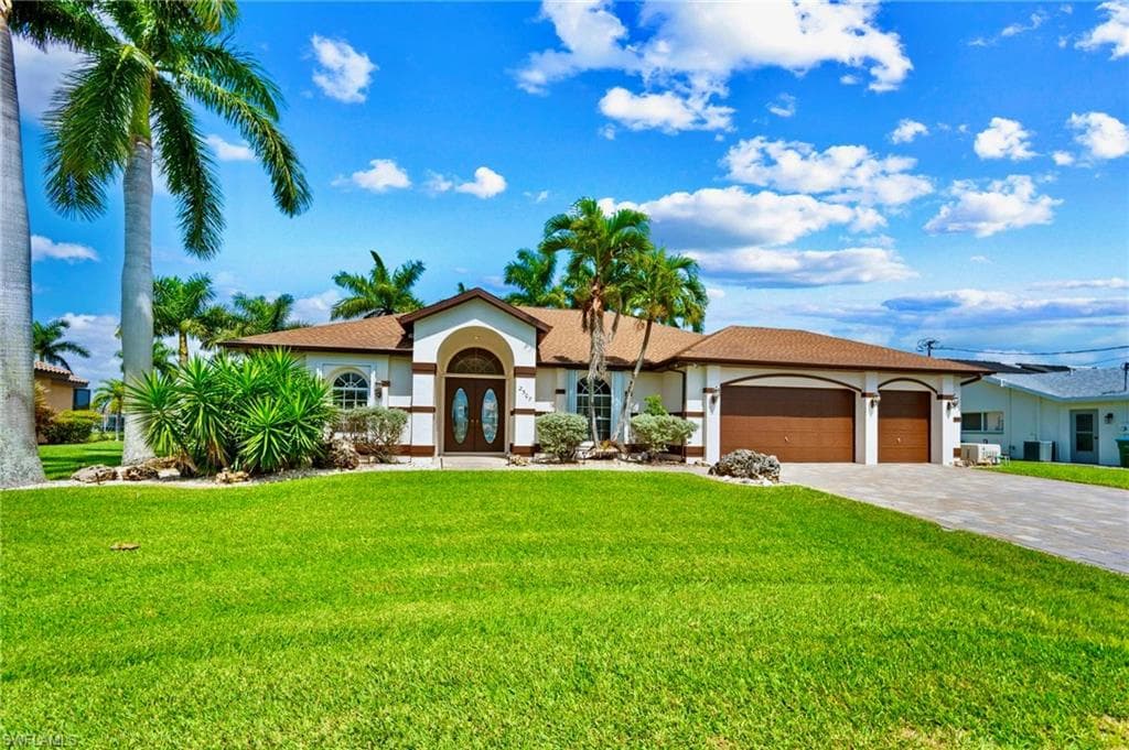 2507 SE 22nd CT CAPE CORAL, FL 33904