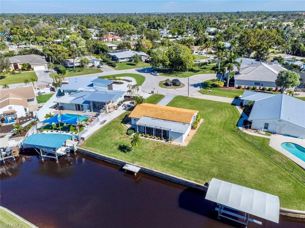 542 Bruce CIR FORT MYERS, FL 33919